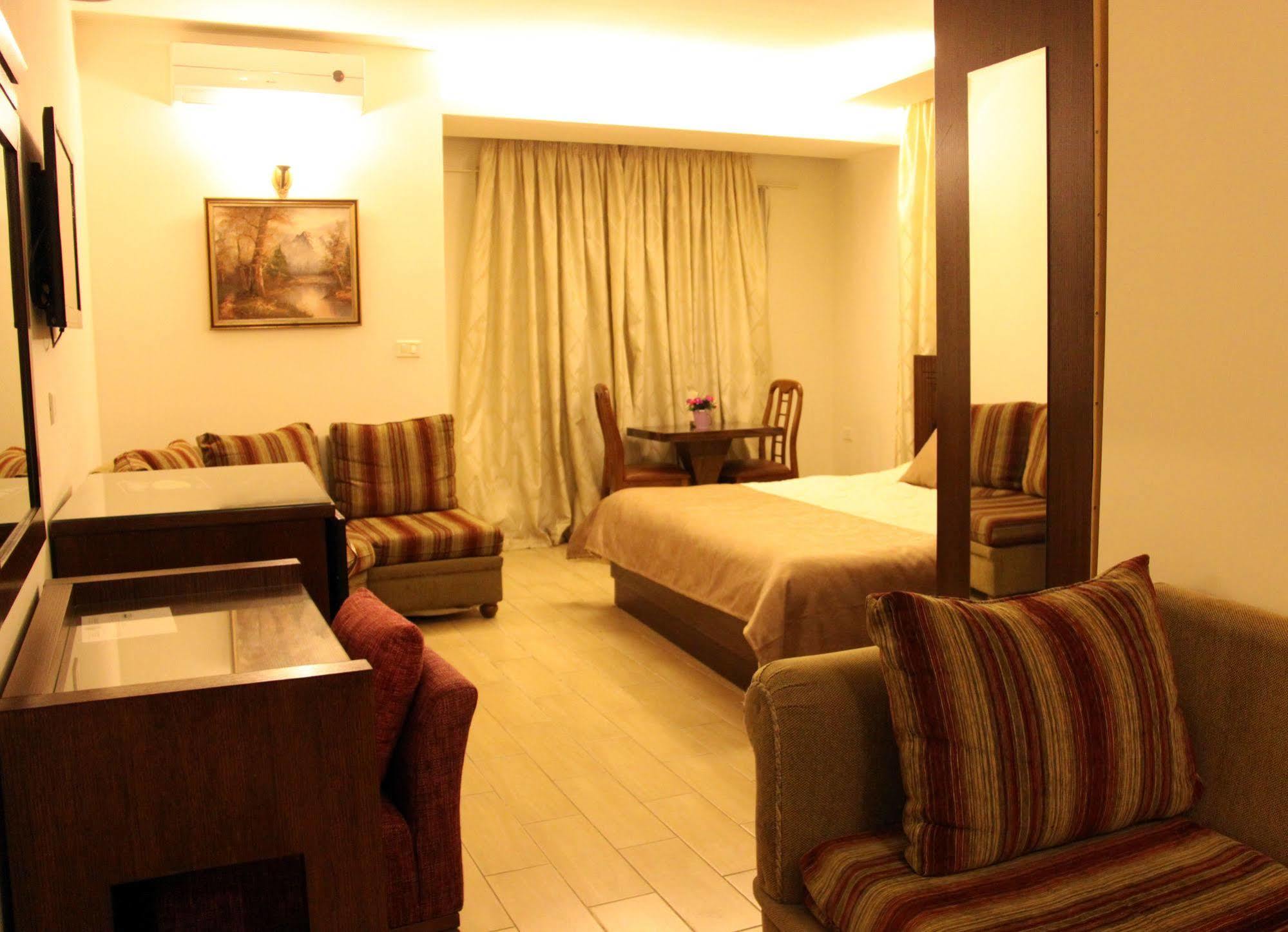 ג'ונייה Lamedina Hotel & Resort מראה חיצוני תמונה